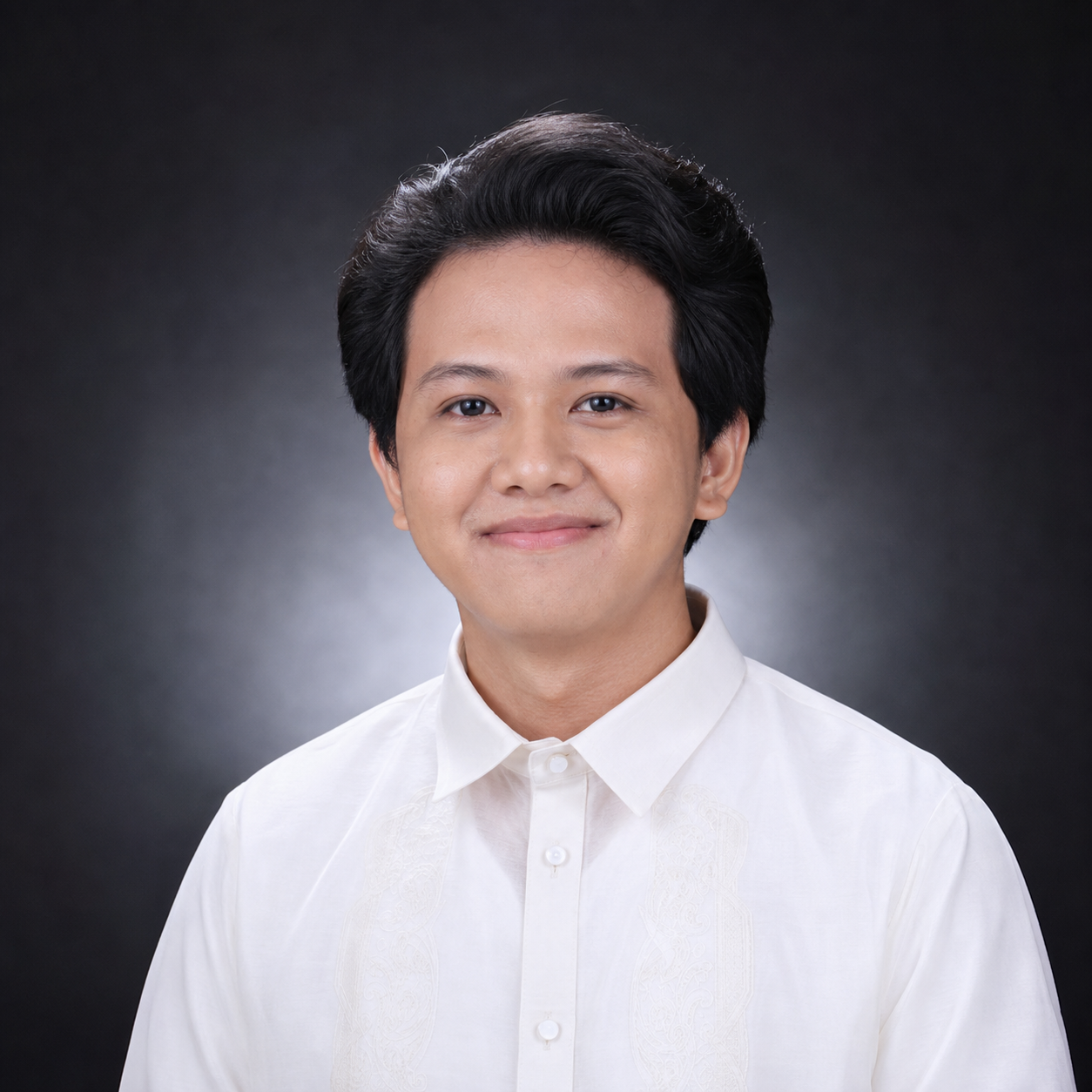 Professional portrait of Luther Sedanto